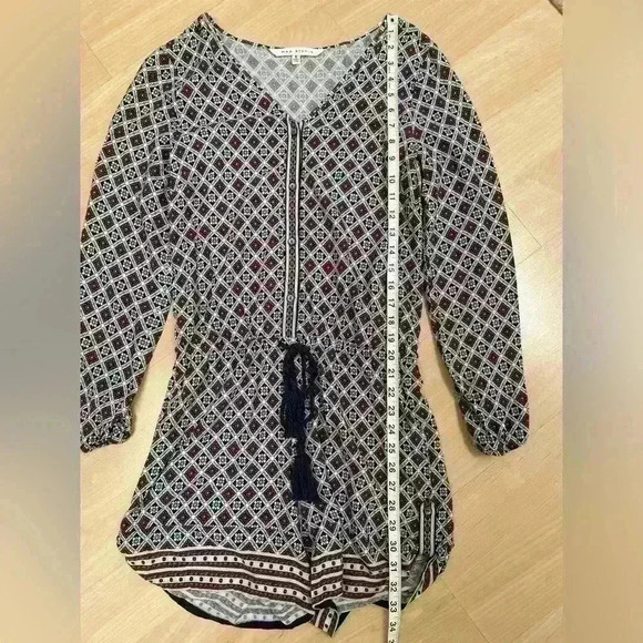 Max Studio Women’s S Long Sleeve Romper Short One Piece Great For Europe/Cruise - Picture 5 of 12